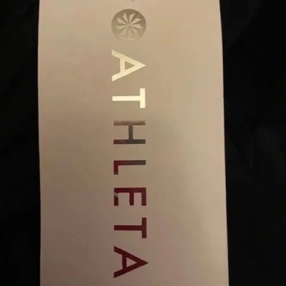 ATHLETA SWING FORWARD PLEATED TANK - Picture 7 of 9